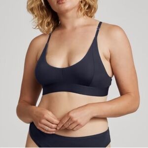 allbirds Women's Trino Triangle Bralette navy Sz XL